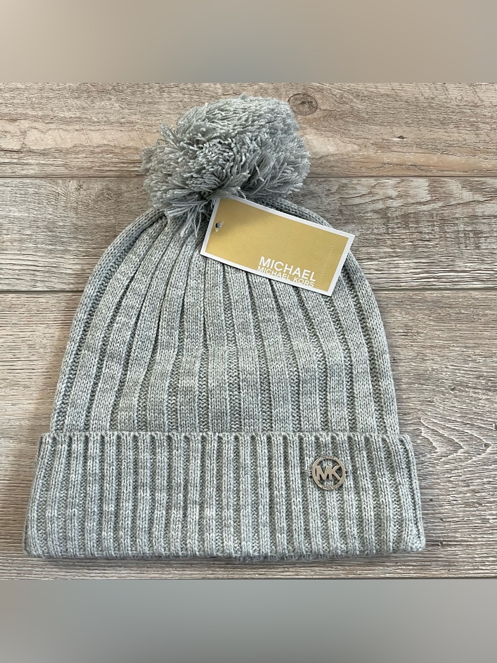 NWT Michael Kors Women’s Gray Ribbed Knit Pom Pom Beanie